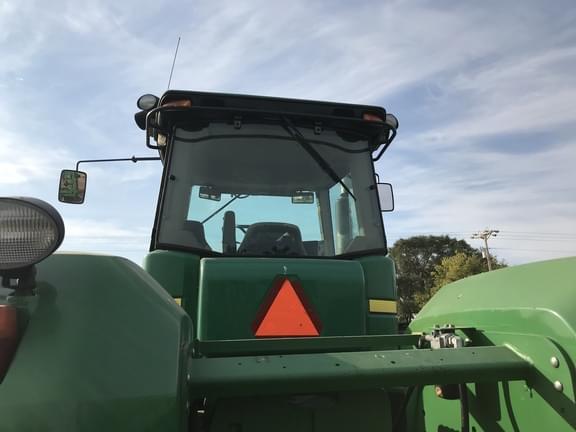 Image of John Deere 9530 equipment image 3