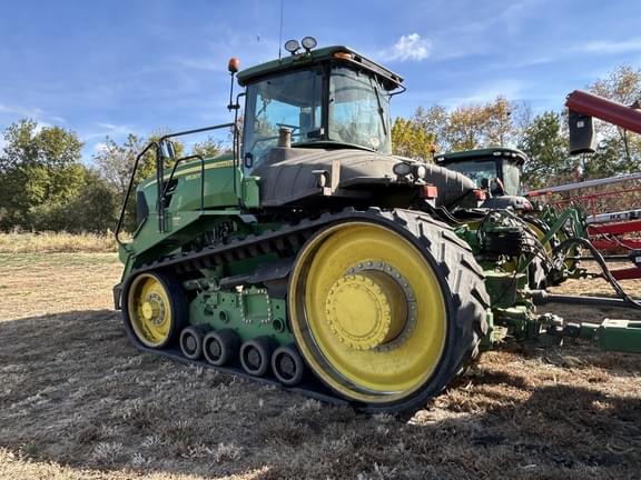 Image of John Deere 9530T equipment image 3
