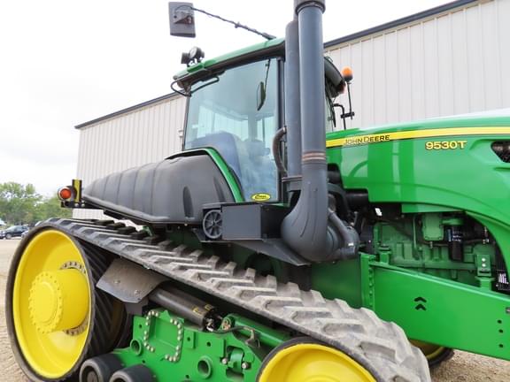 Image of John Deere 9530T equipment image 2