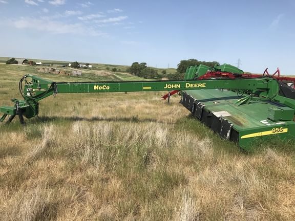 Main image John Deere 956