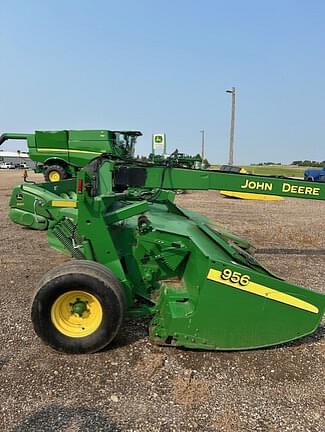 Image of John Deere 956 equipment image 1