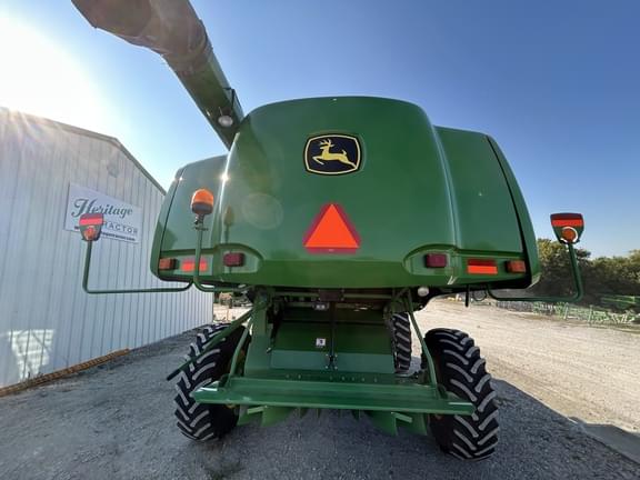 Image of John Deere 9570 STS equipment image 4