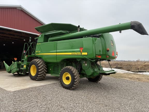Image of John Deere 9570 STS equipment image 2