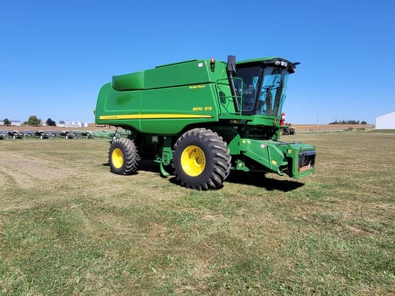 2010 John Deere 9570 STS Equipment Image0