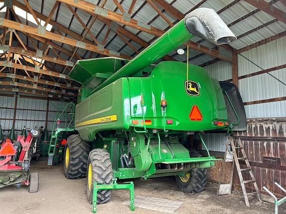 Image of John Deere 9570 STS equipment image 4