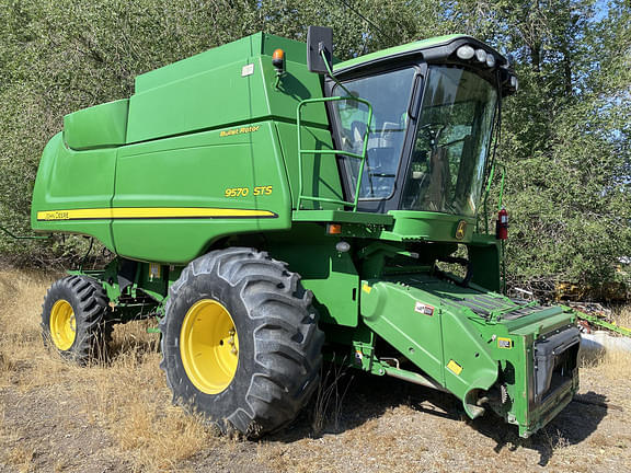 Image of John Deere 9570 STS equipment image 3