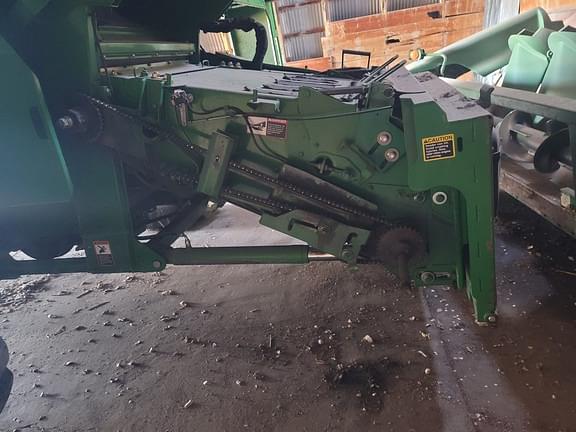 Image of John Deere 9570 STS equipment image 4