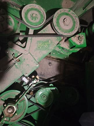 Image of John Deere 9570 STS equipment image 2