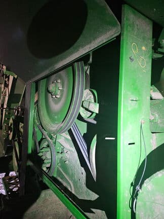 Image of John Deere 9570 STS equipment image 1