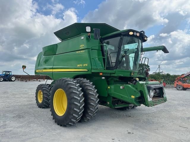 Image of John Deere 9570 STS equipment image 4