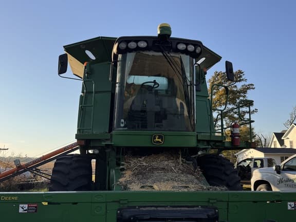 Image of John Deere 9570 STS equipment image 2
