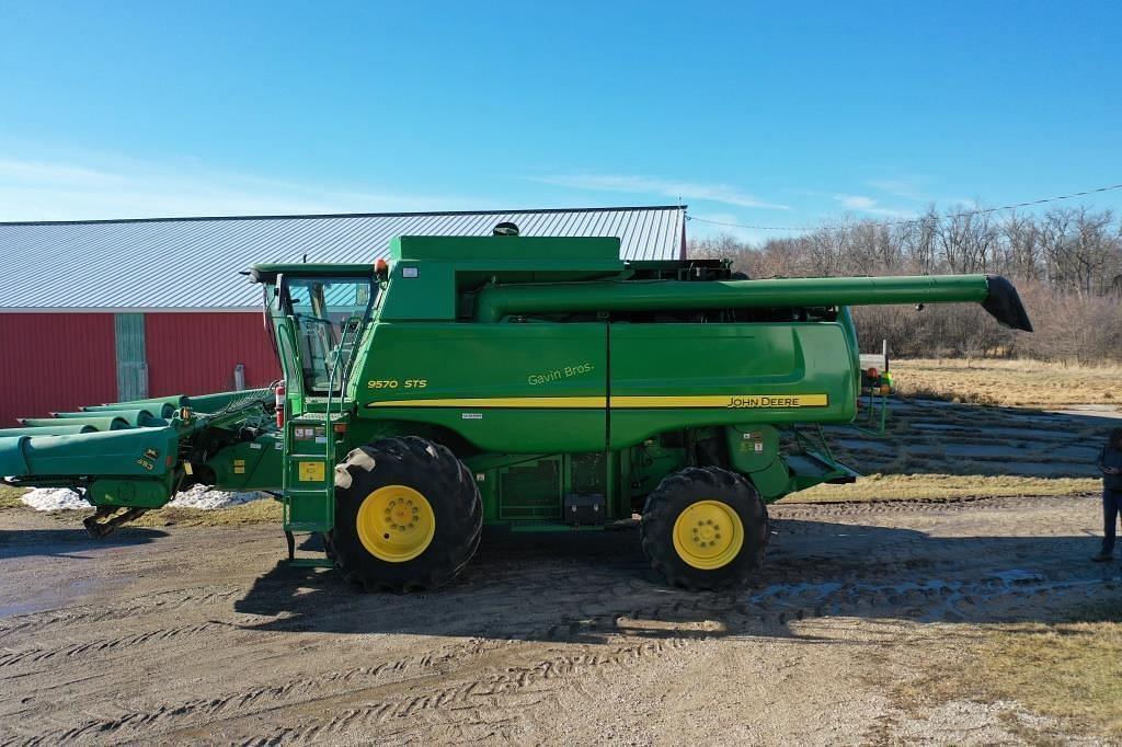 Image of John Deere 9570 STS Primary image