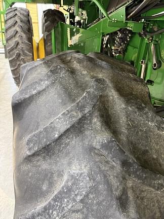 Image of John Deere 9670 STS equipment image 2