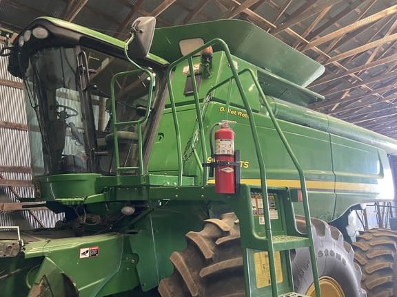 Image of John Deere 9670 STS equipment image 4