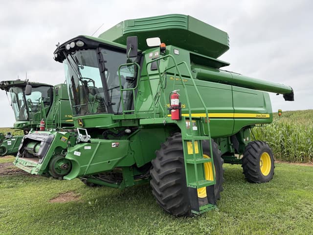 Image of John Deere 9670 STS equipment image 1