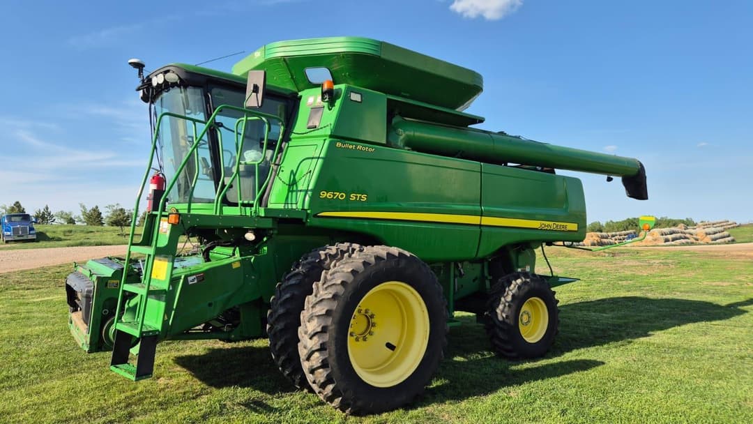 Image of John Deere 9670 STS Primary image