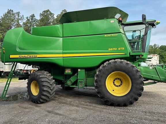 Image of John Deere 9670 STS equipment image 2