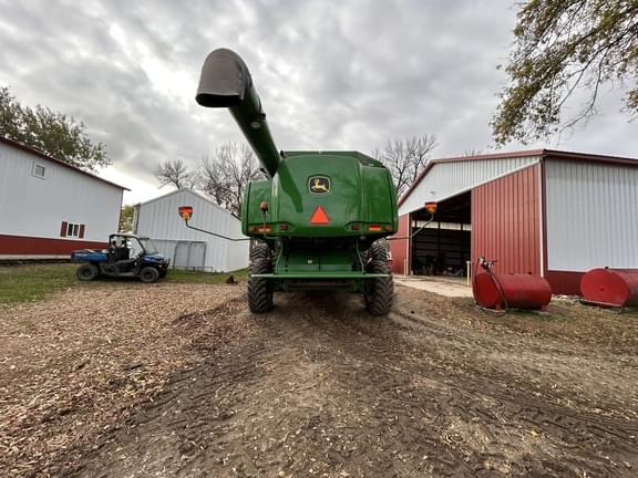 Image of John Deere 9670 STS equipment image 3