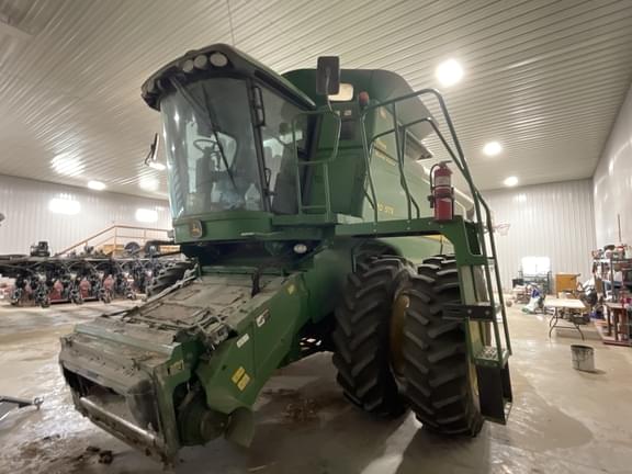 Image of John Deere 9670 STS equipment image 1