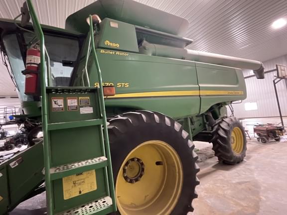 Image of John Deere 9670 STS equipment image 4