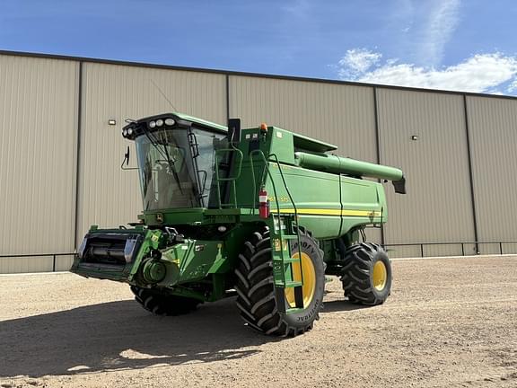 Image of John Deere 9670 STS Primary image