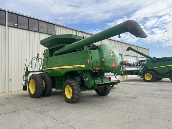 Image of John Deere 9670 STS equipment image 4