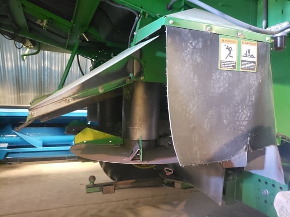 Image of John Deere 9670 STS equipment image 3