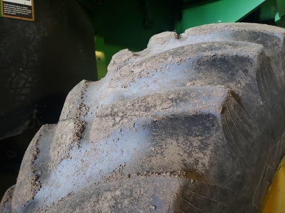 Image of John Deere 9670 STS equipment image 2