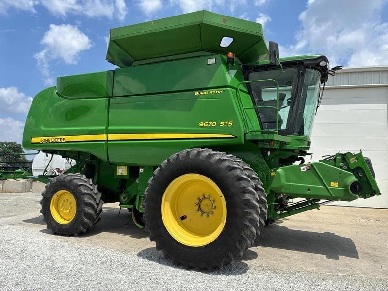 Image of John Deere 9670 STS Primary image