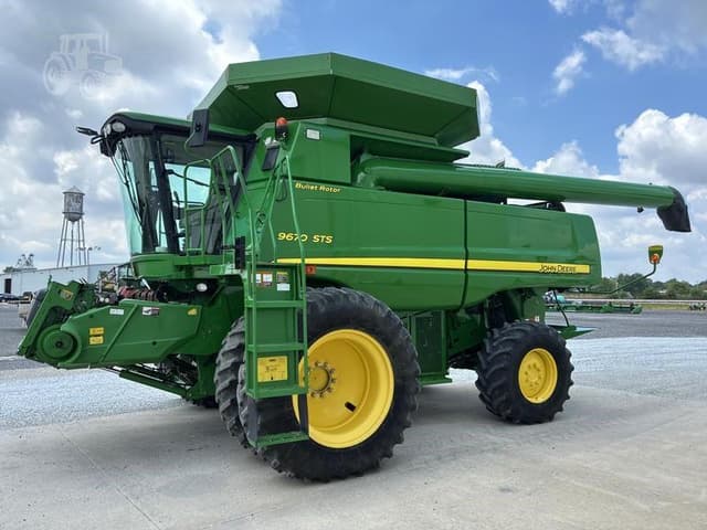 Image of John Deere 9670 STS equipment image 1
