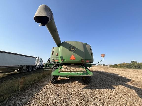 Image of John Deere 9670 STS equipment image 4