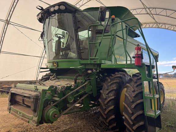 Image of John Deere 9670 STS equipment image 4