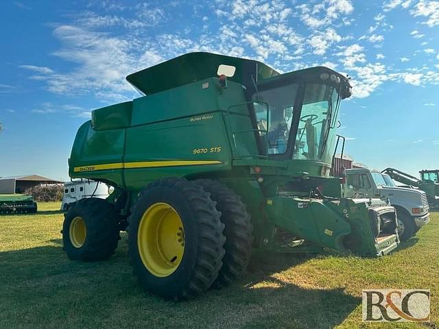 Image of John Deere 9670 STS equipment image 1