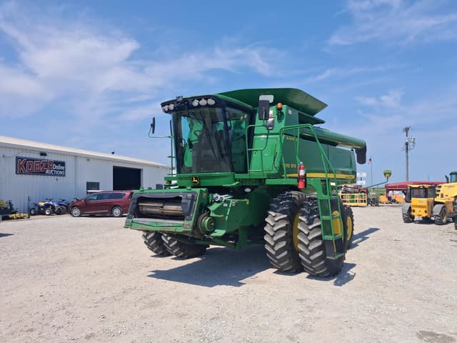 Image of John Deere 9670 STS equipment image 4