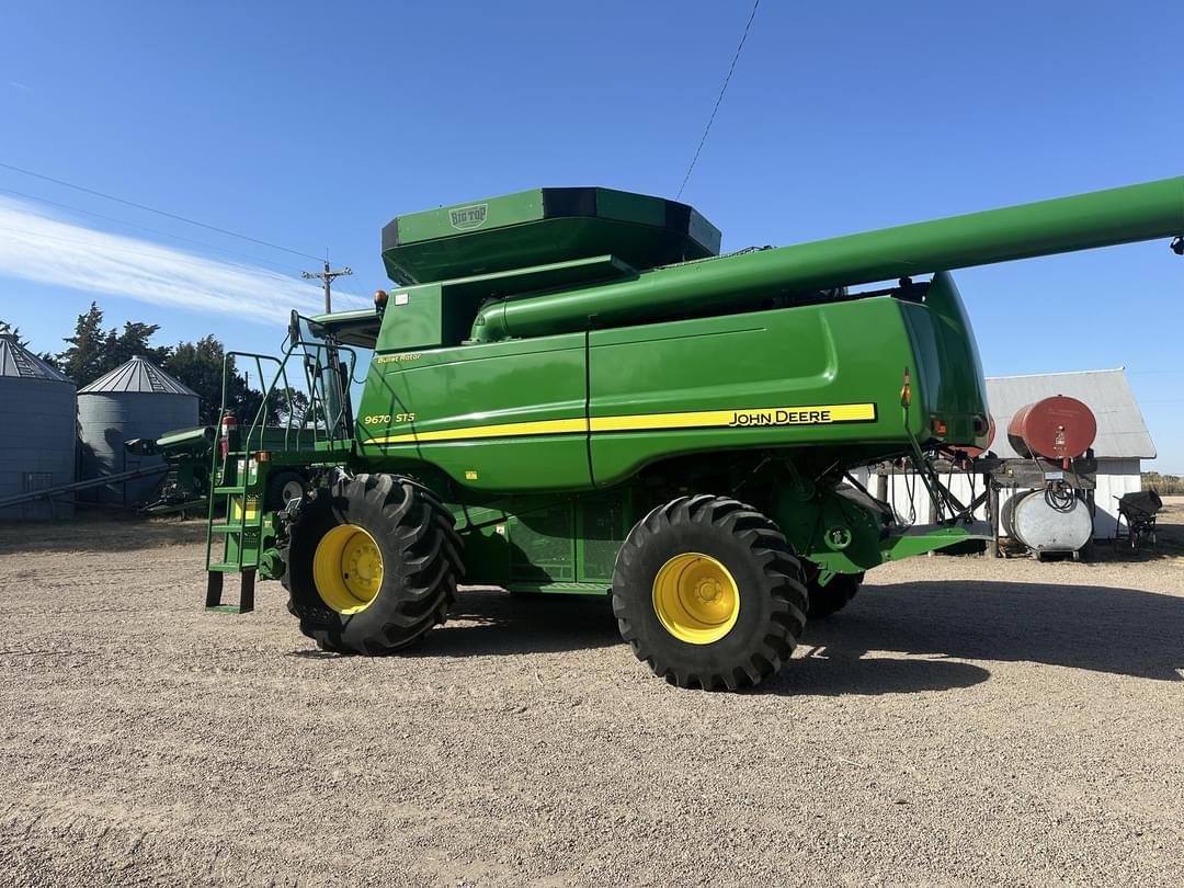 Image of John Deere 9670 STS Primary image