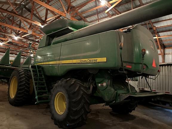 Image of John Deere 9670 STS equipment image 2