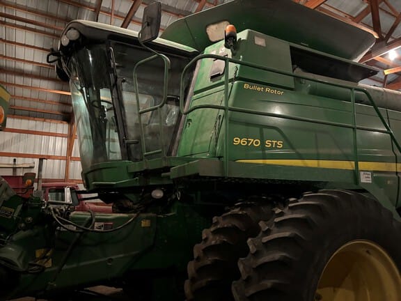 2010 John Deere 9670 STS Equipment Image0