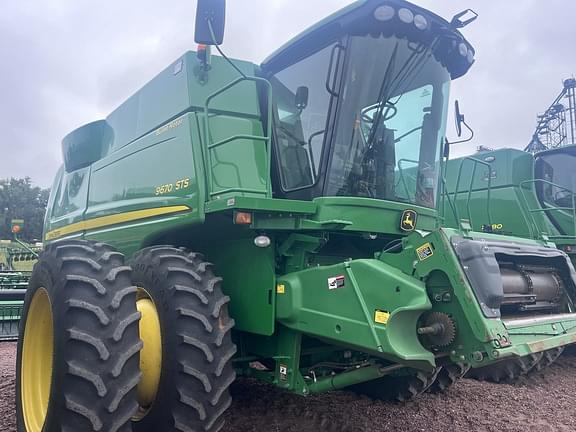 Image of John Deere 9670 STS equipment image 1