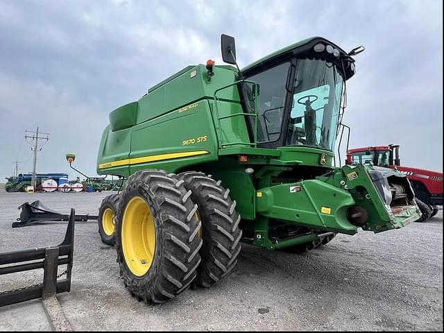 Image of John Deere 9670 STS equipment image 1