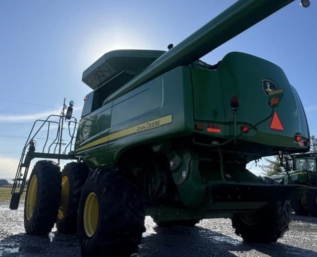 Image of John Deere 9770 STS equipment image 3