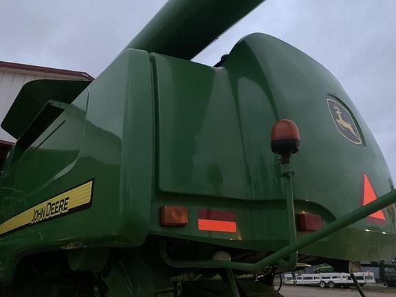 Image of John Deere 9770 STS equipment image 2