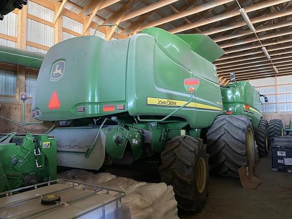 Image of John Deere 9770 STS equipment image 2