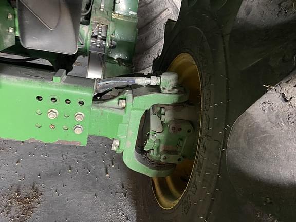 Image of John Deere 9770 STS equipment image 3