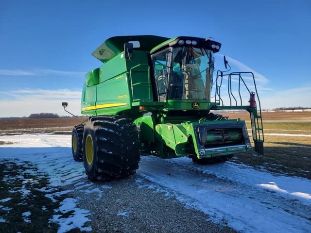 Image of John Deere 9770 STS equipment image 4