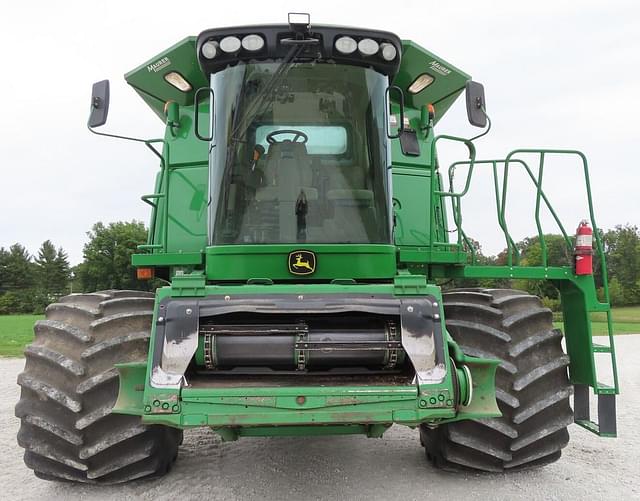 Image of John Deere 9770 STS equipment image 1