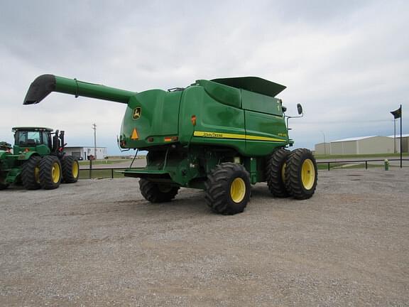 Image of John Deere 9770 STS equipment image 4