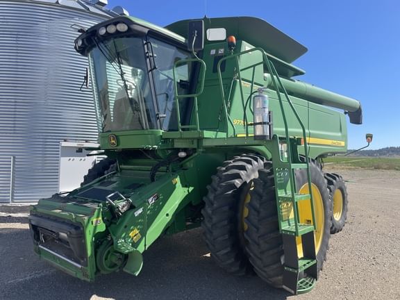 2010 John Deere 9770 STS Equipment Image0