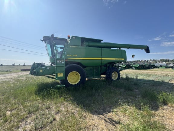 2010 John Deere 9770 STS Equipment Image0
