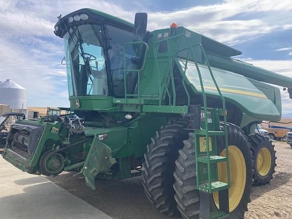 Image of John Deere 9770 STS equipment image 1