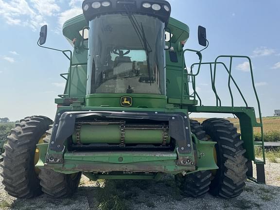 Image of John Deere 9770 STS equipment image 2